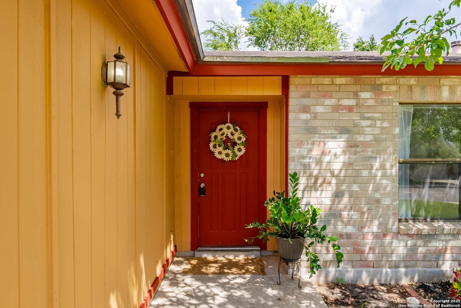 7651 Cascade Oak