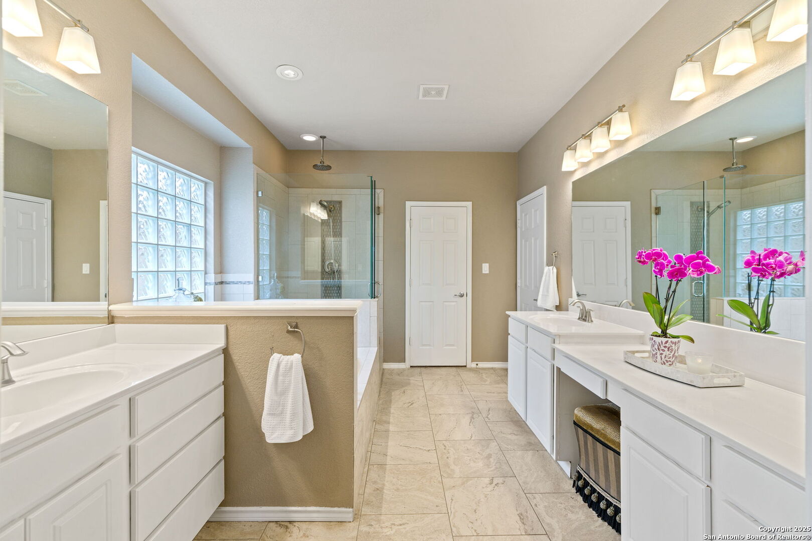 26019 Meadowlark Bay