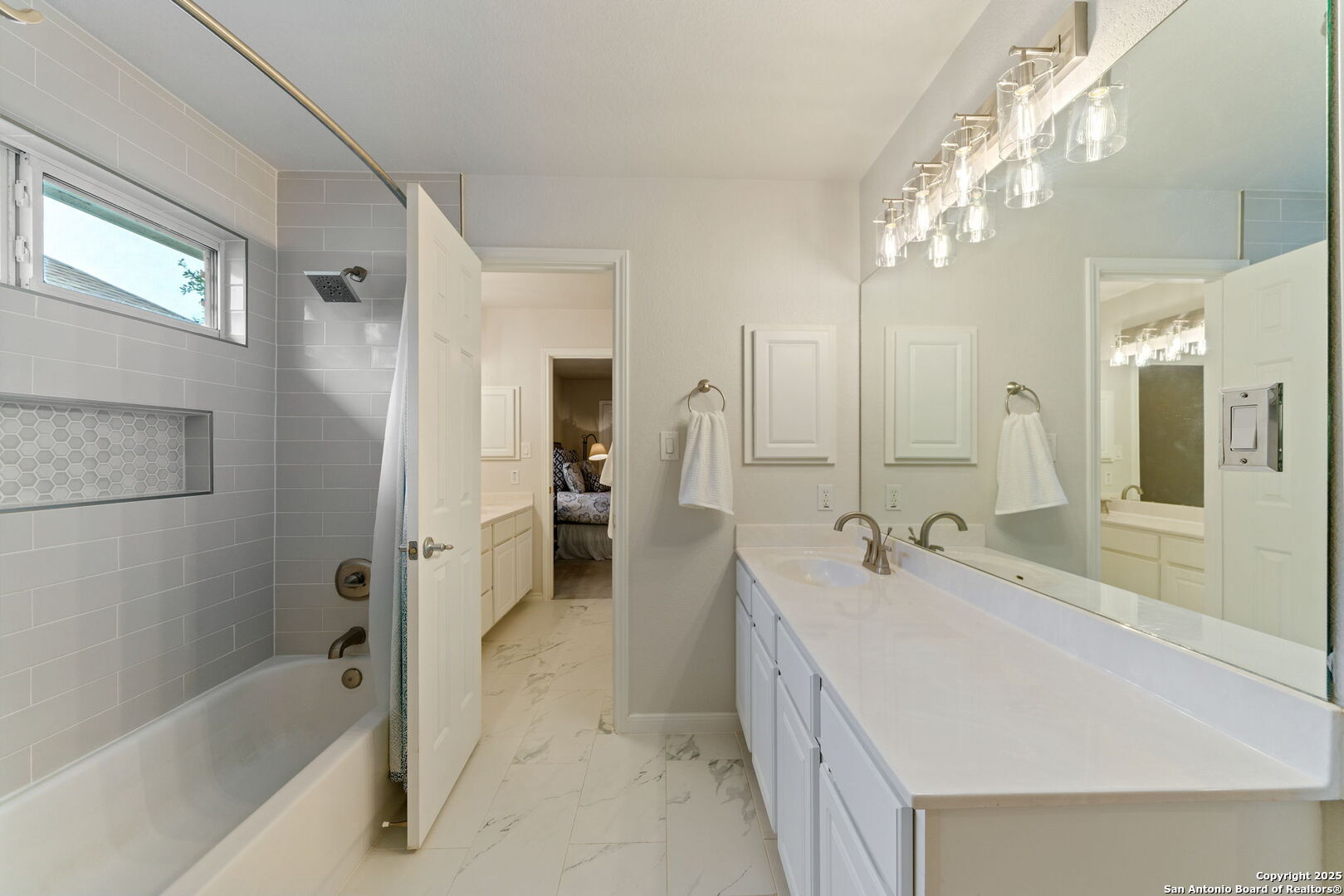 26019 Meadowlark Bay