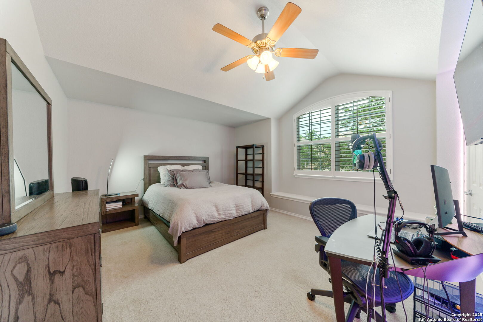 26019 Meadowlark Bay