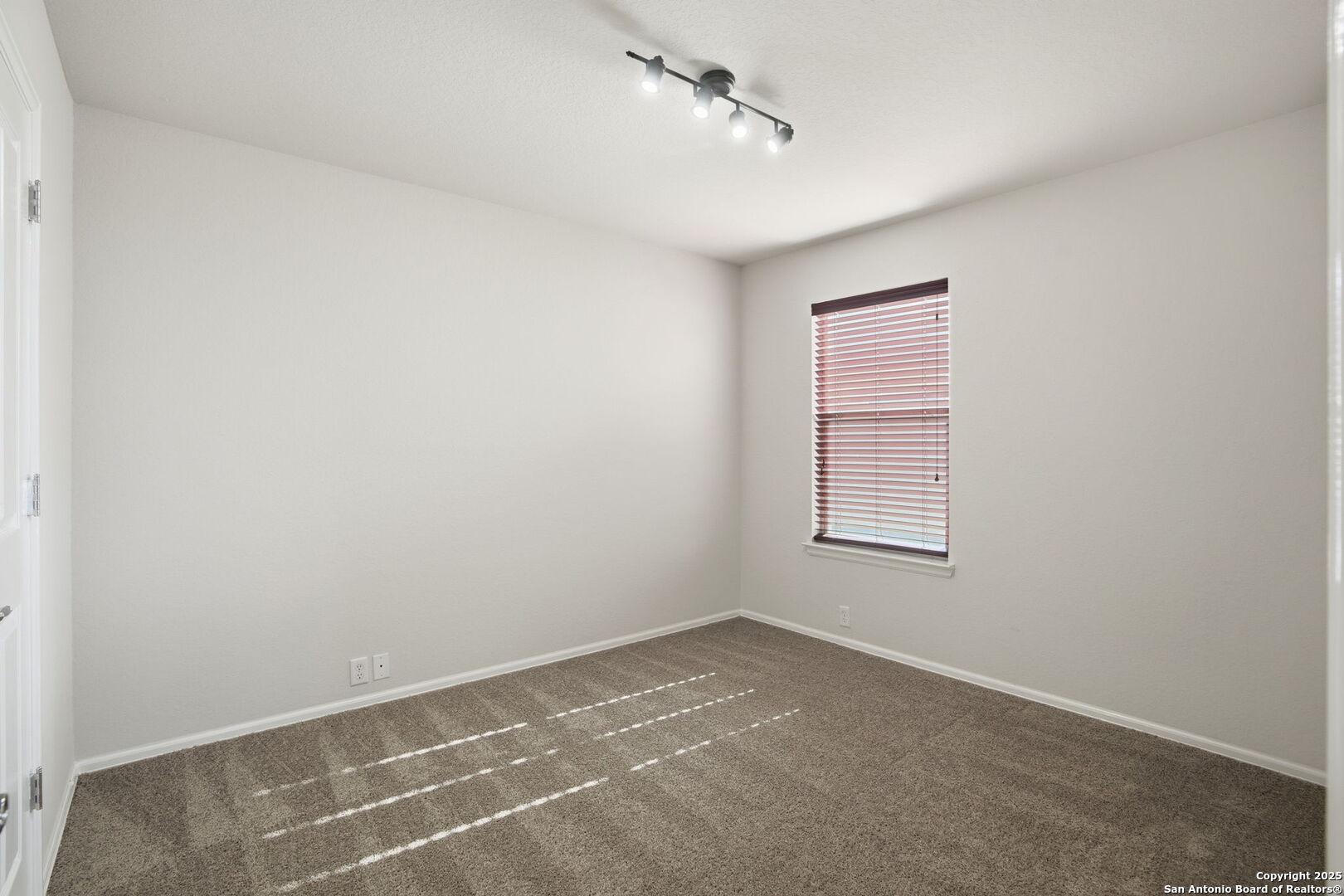 5457 Storm King