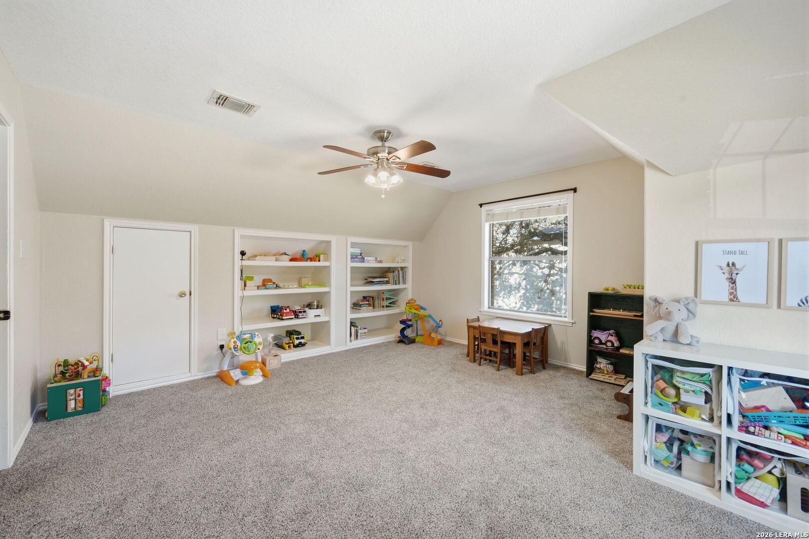 15707 Dawn Crest