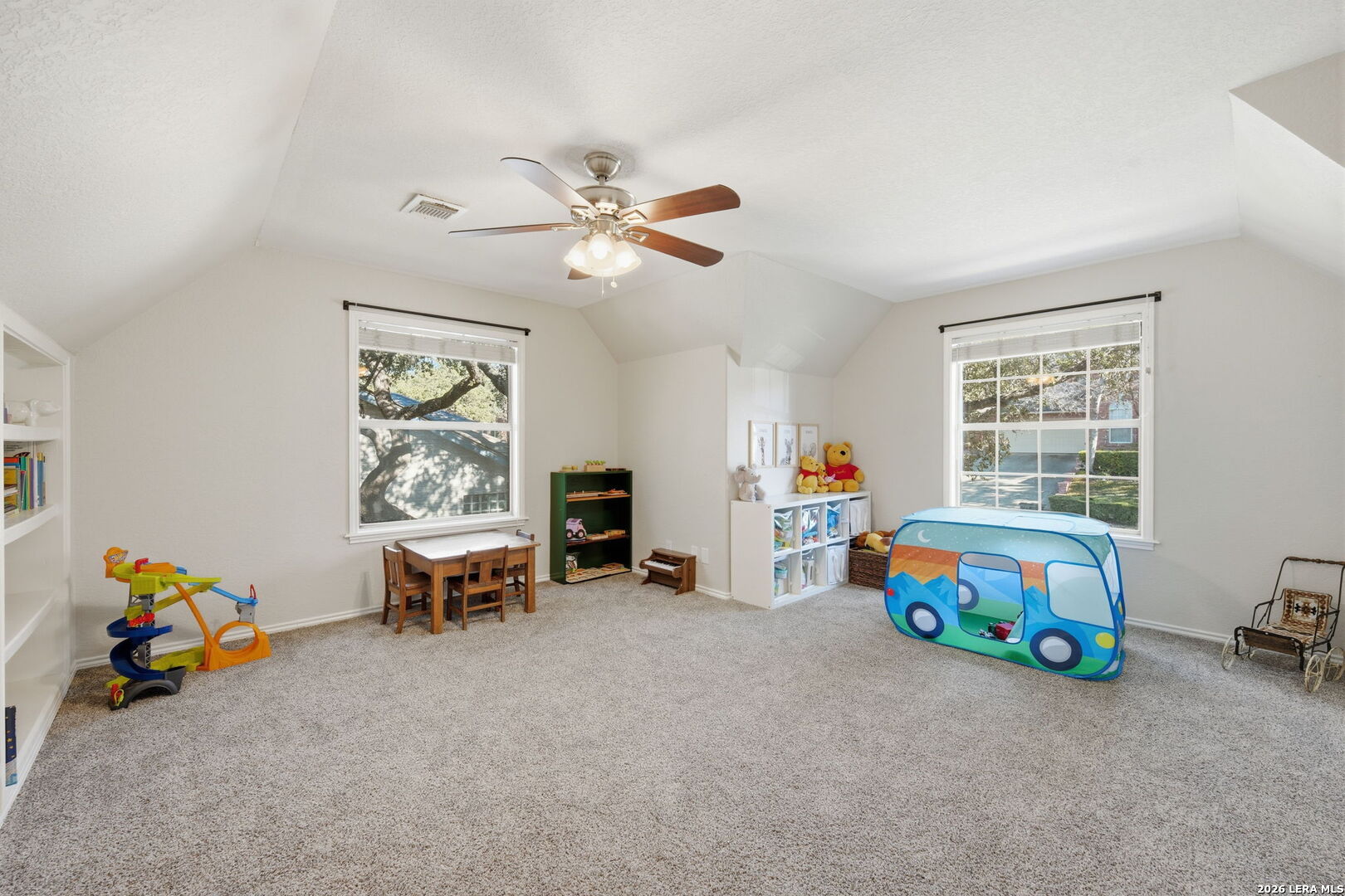 15707 Dawn Crest