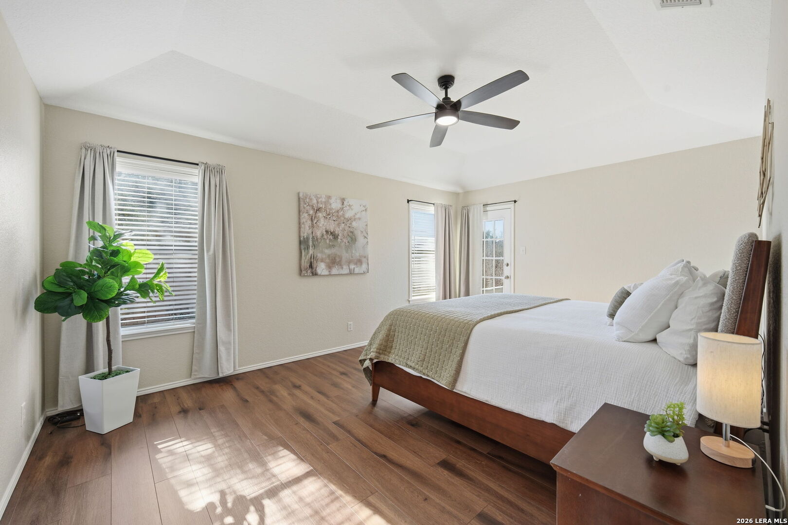 15707 Dawn Crest