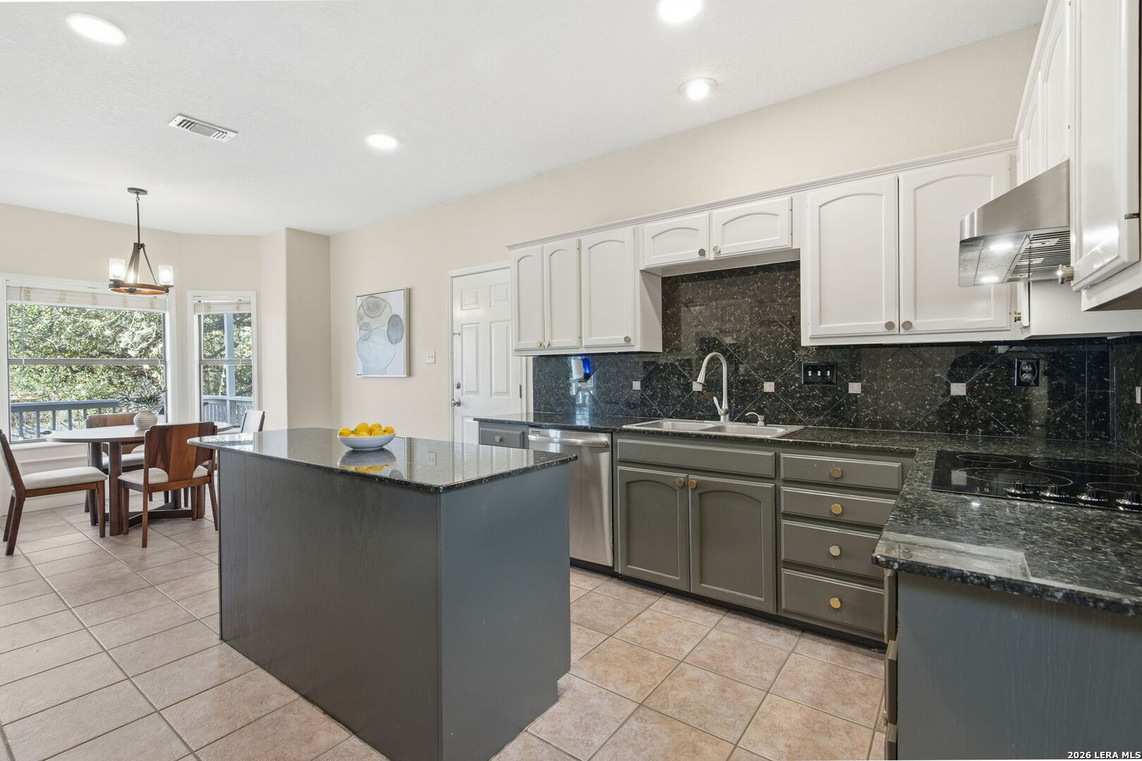 15707 Dawn Crest