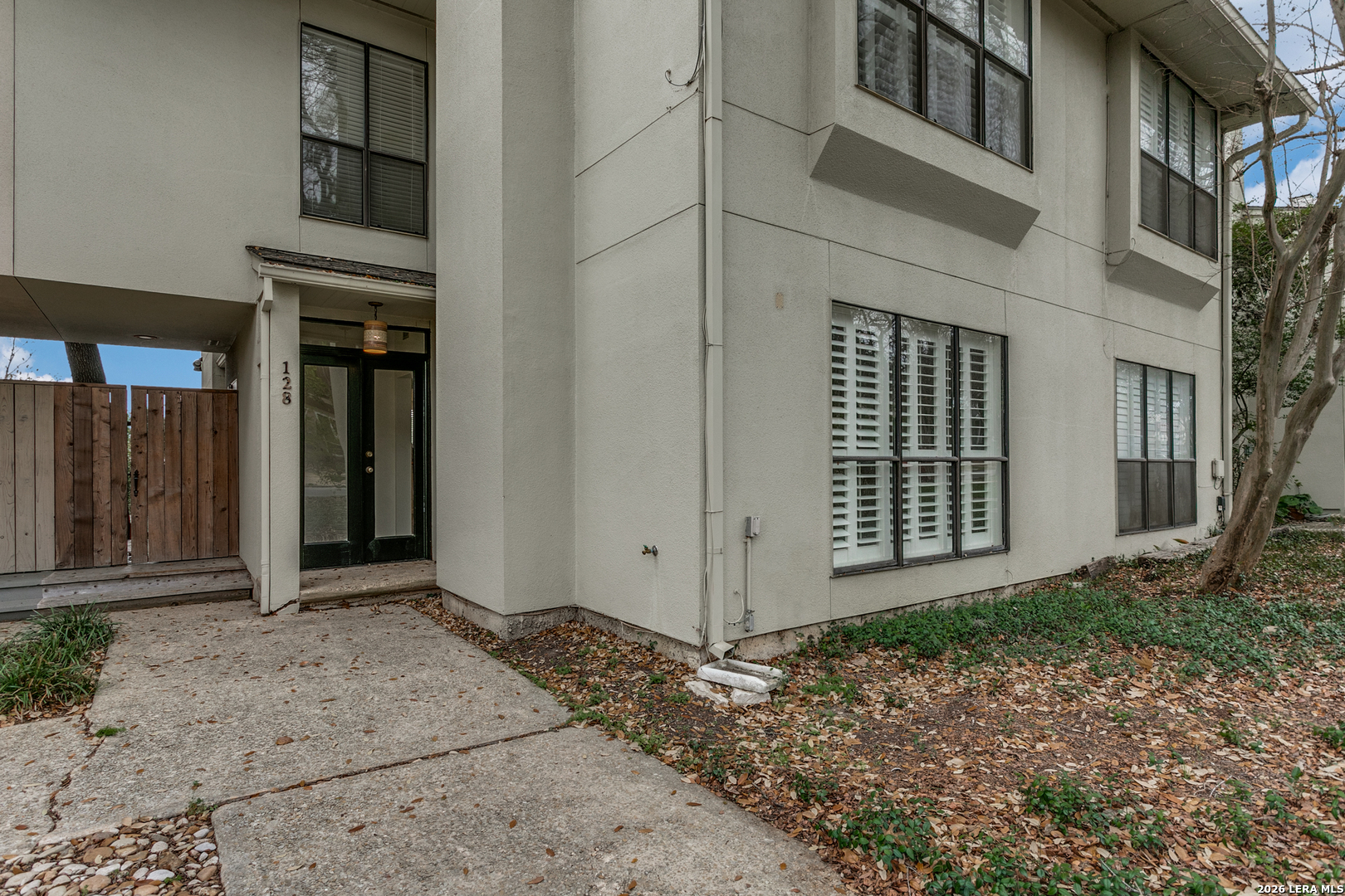128 Montclair
