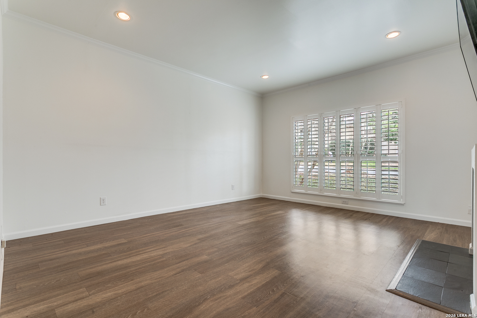 128 Montclair