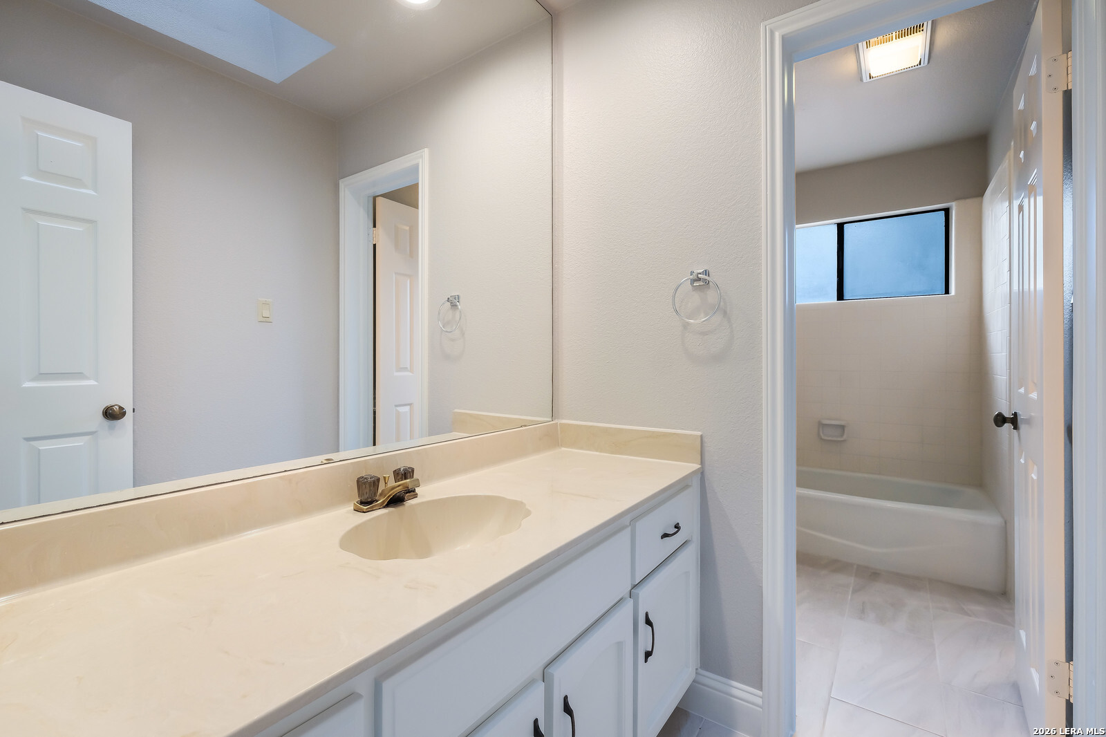 12503 Enfield Park