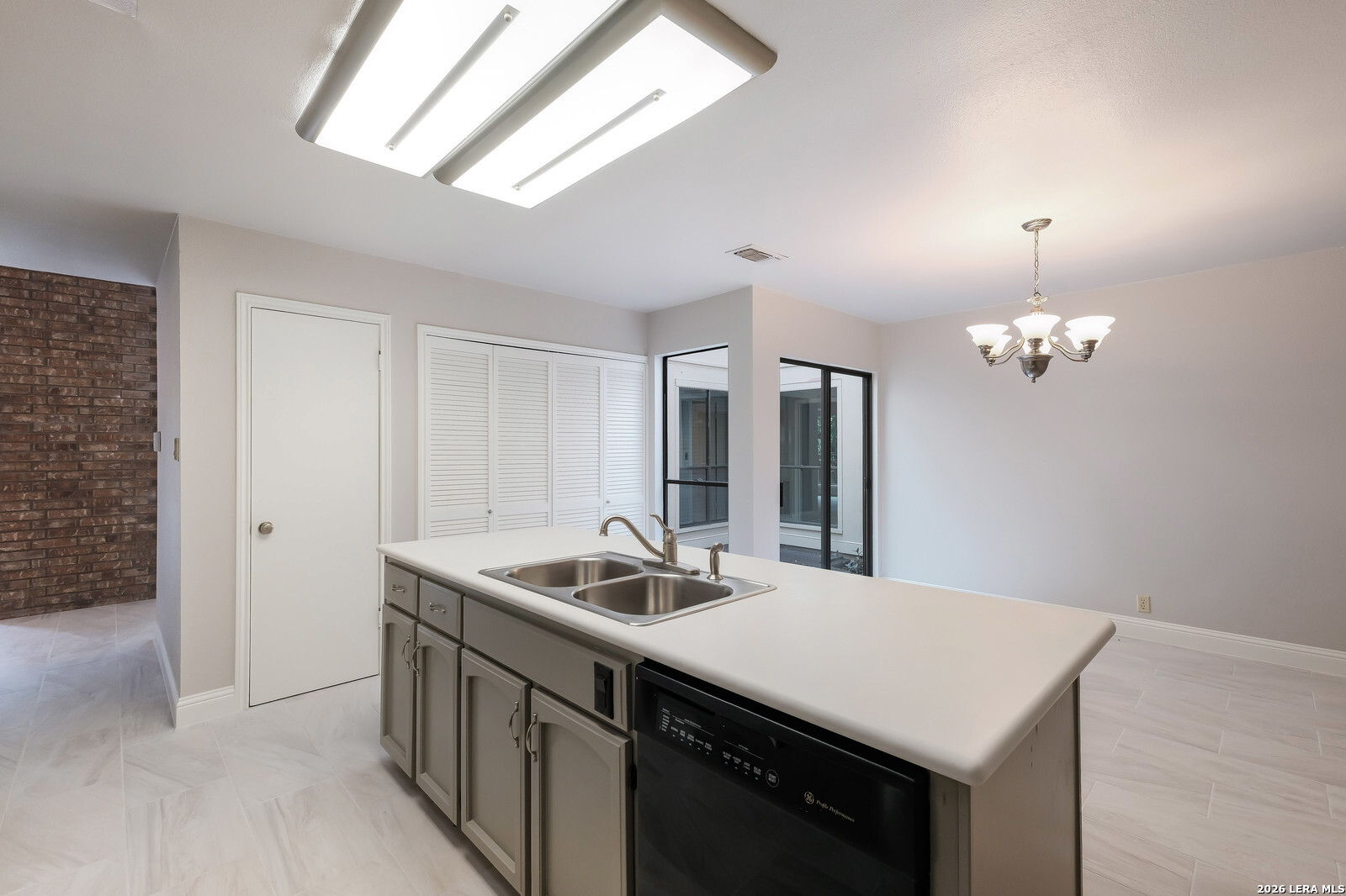 12503 Enfield Park