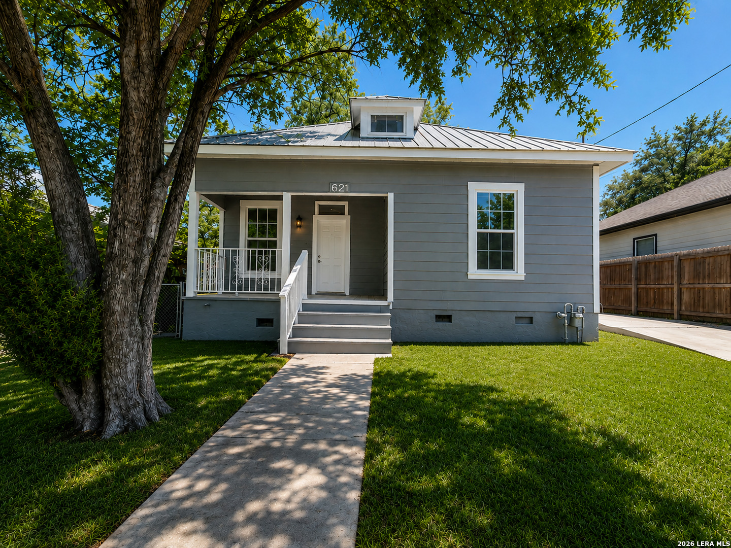 621 PORTER ST