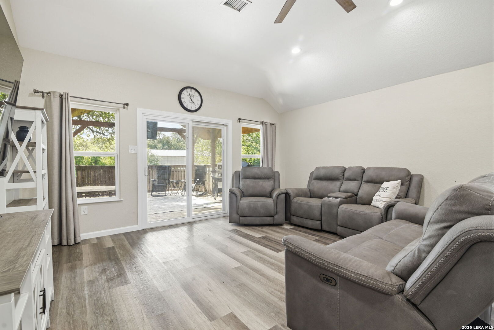 1223 Alpine Pond