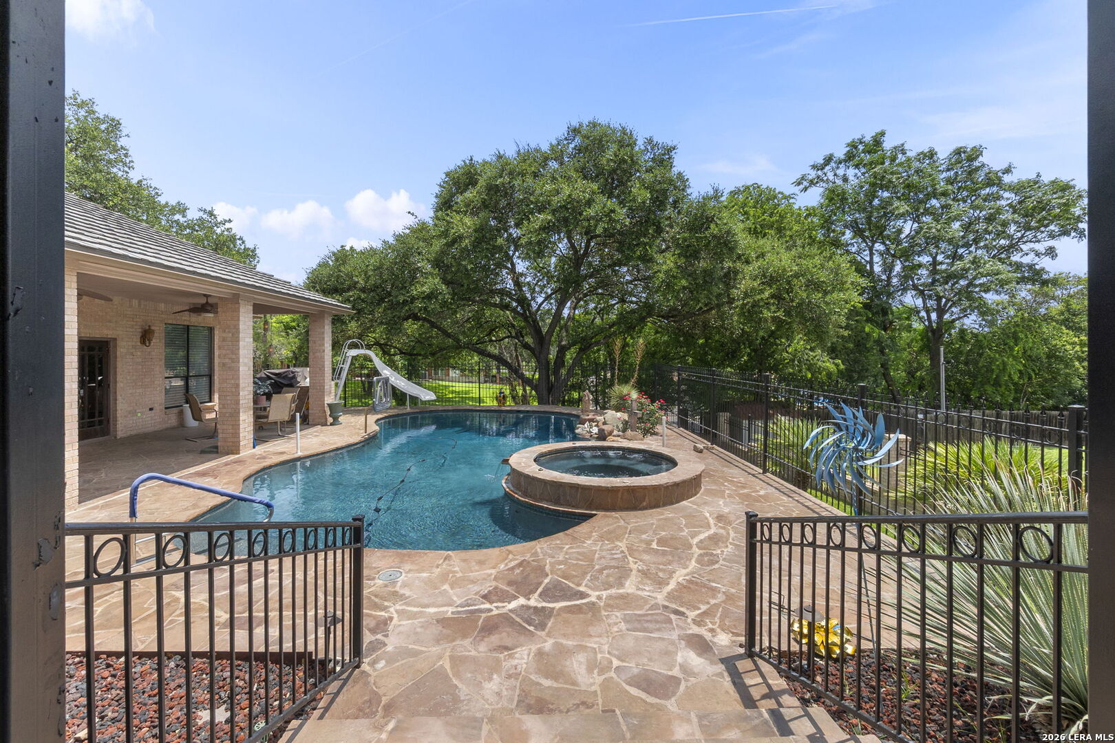 4015 FAWNRIDGE DR