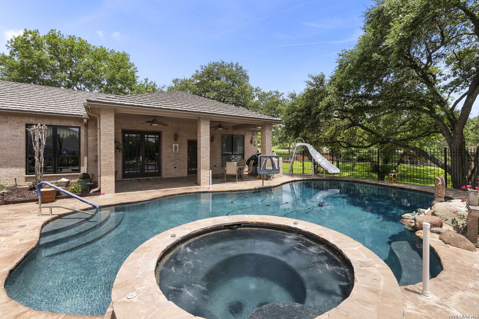 4015 FAWNRIDGE DR