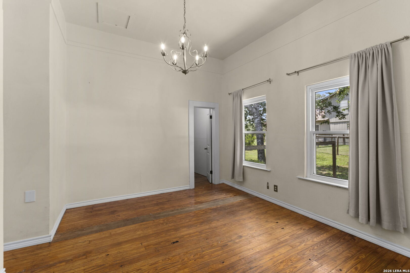 1266 Holbrook