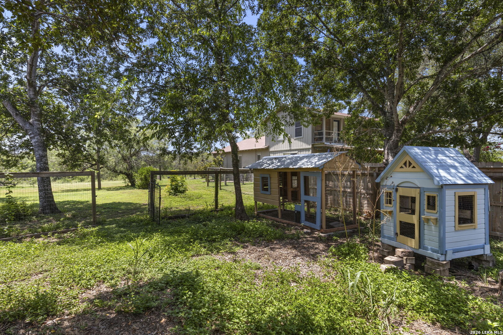 1266 Holbrook