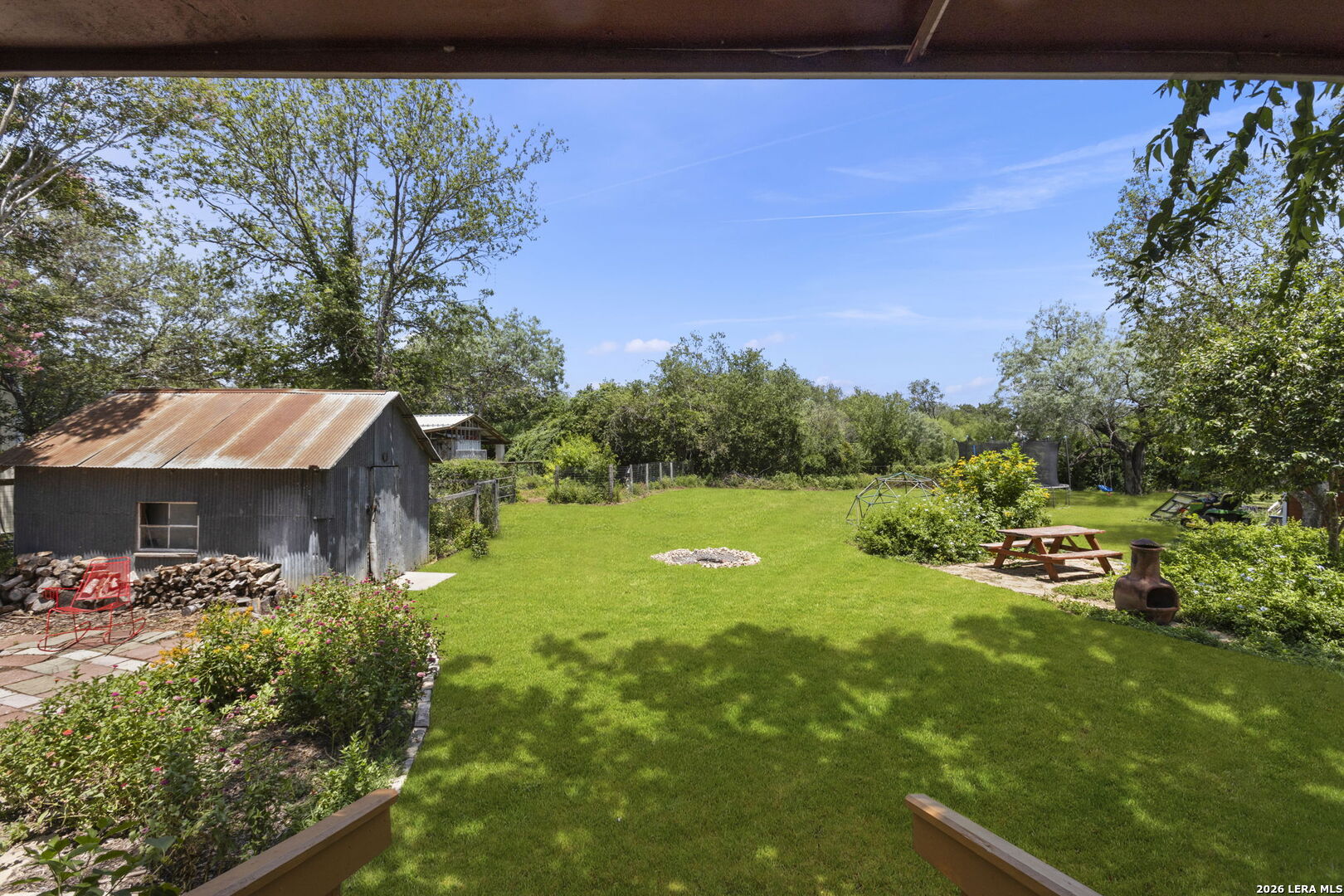 1266 Holbrook