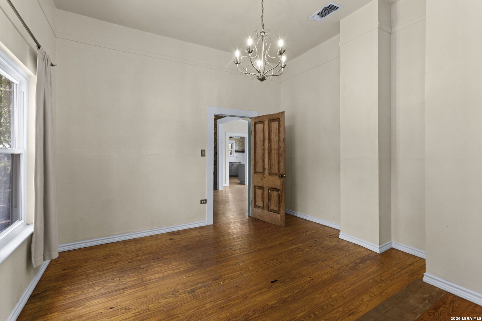 1266 Holbrook