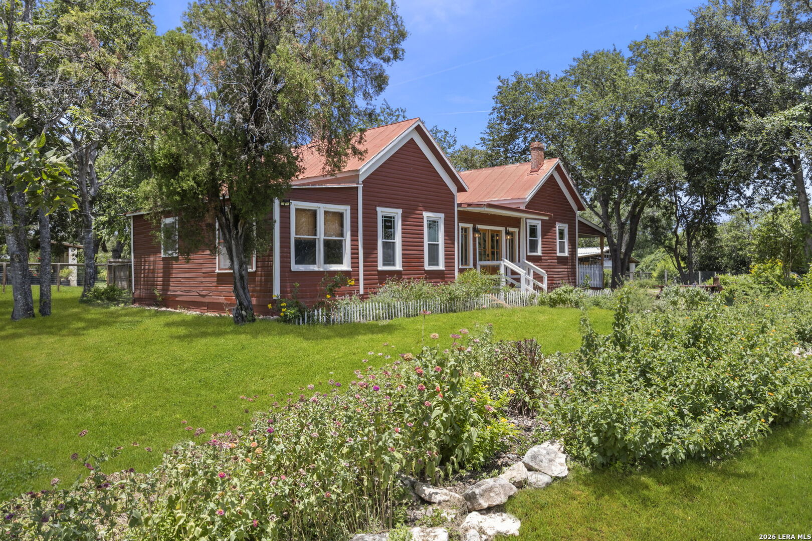 1266 Holbrook