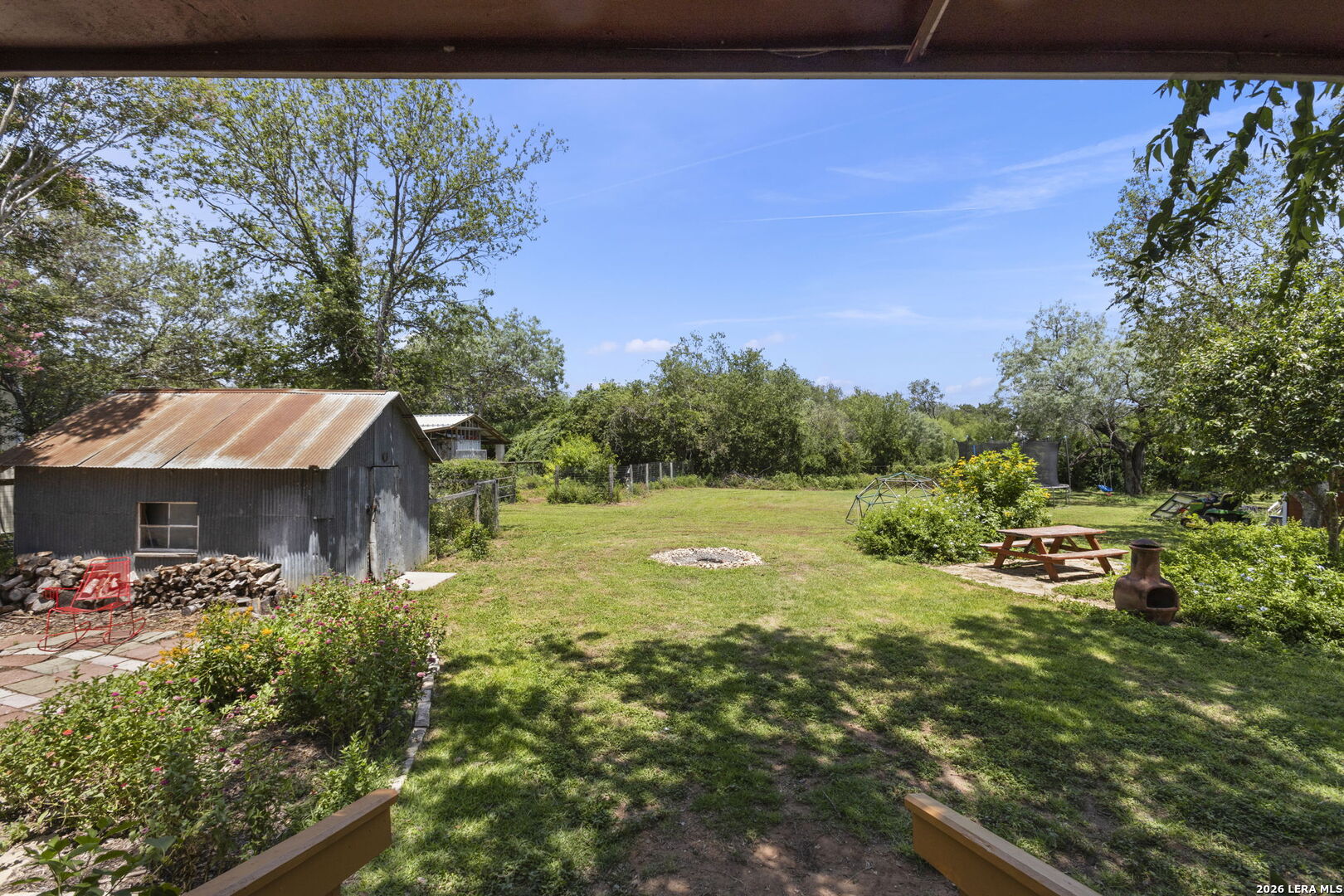 1266 Holbrook