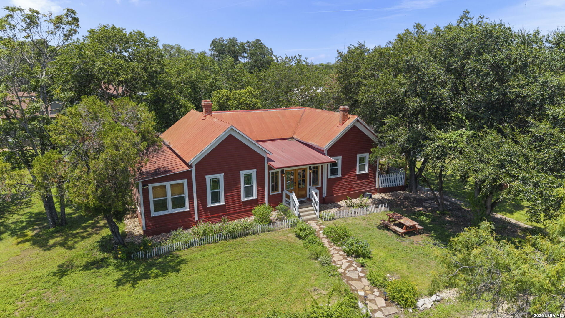 1266 Holbrook