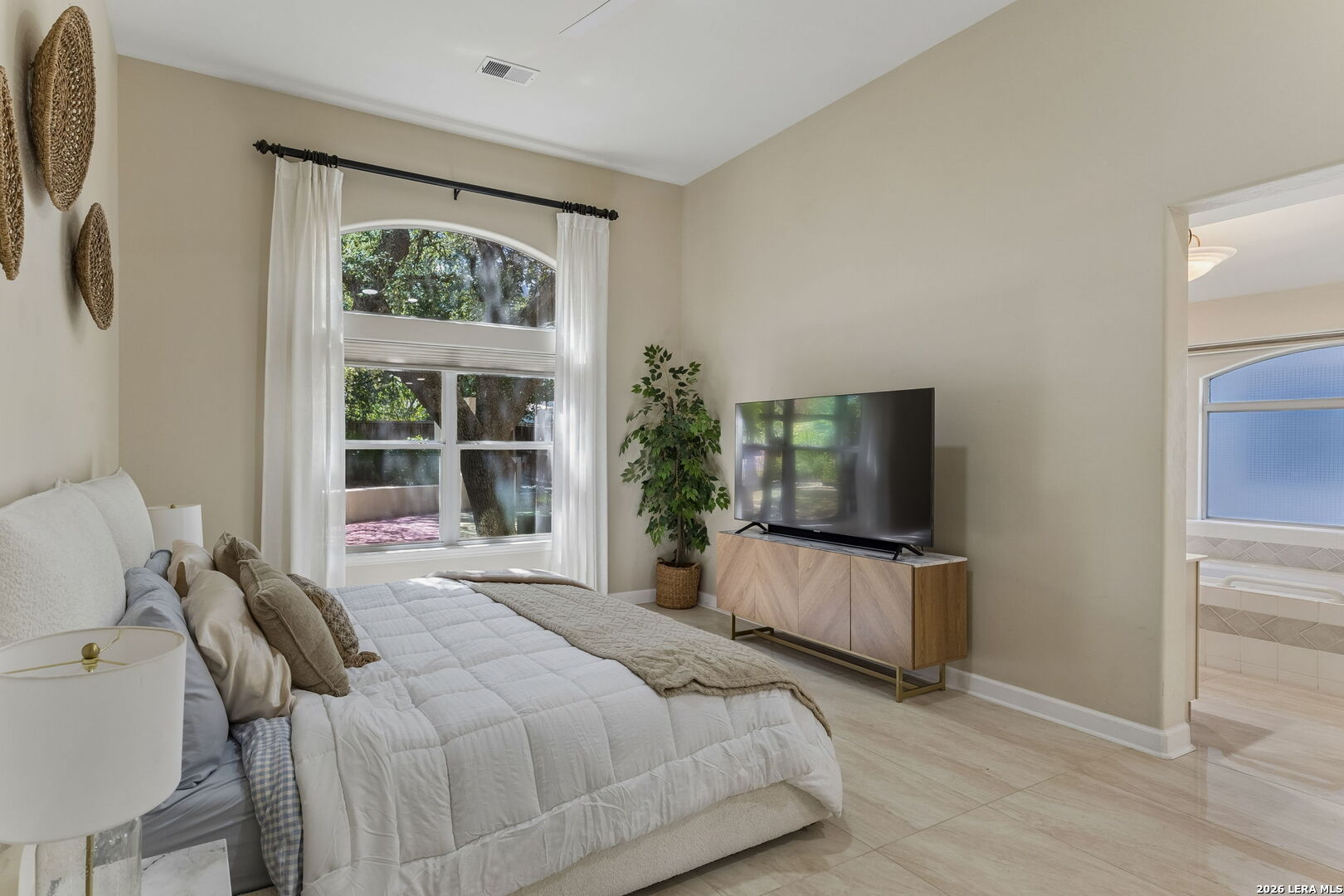 18803 Cierra Sur