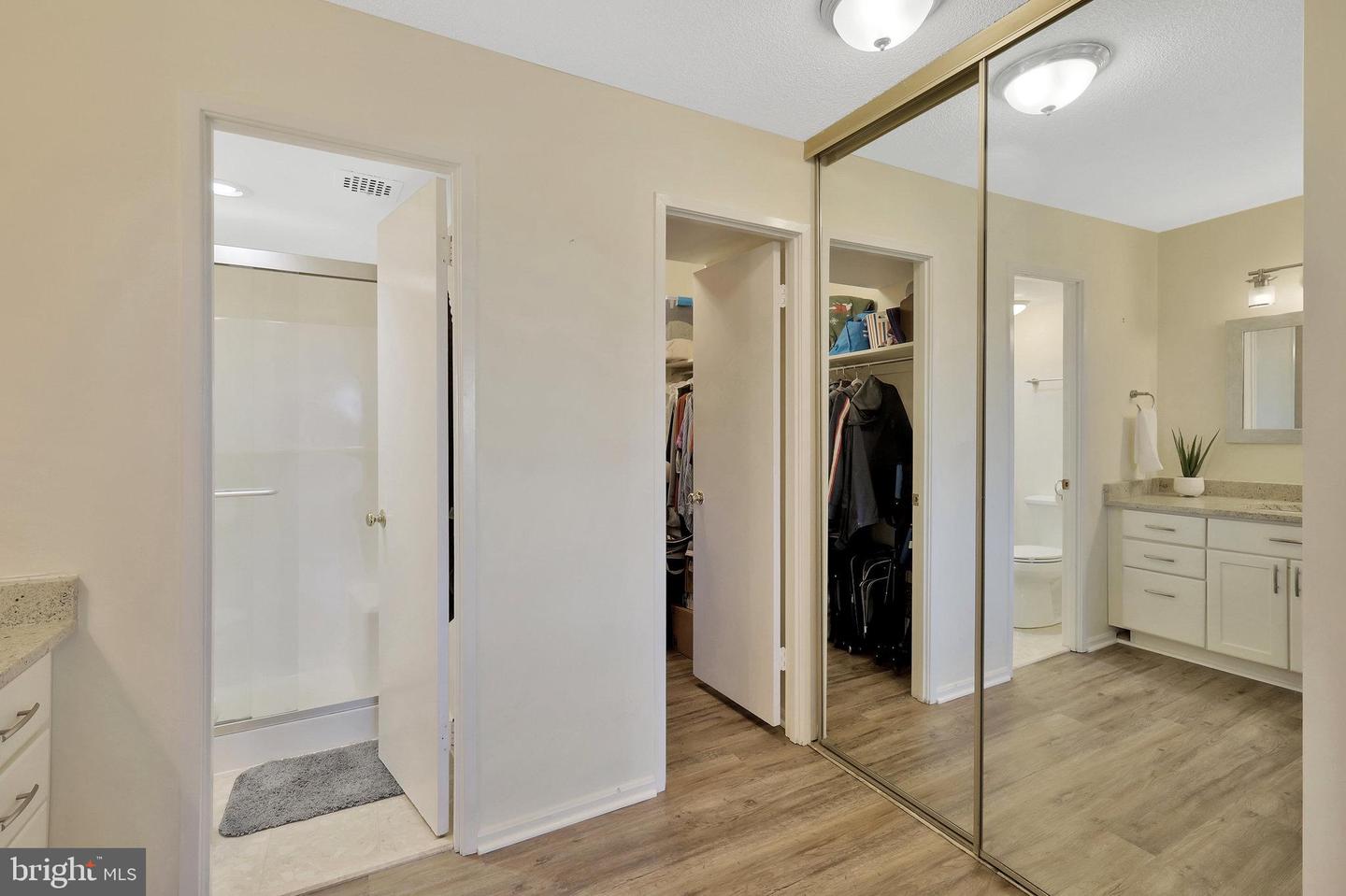 203 Yoakum Pkwy #1721