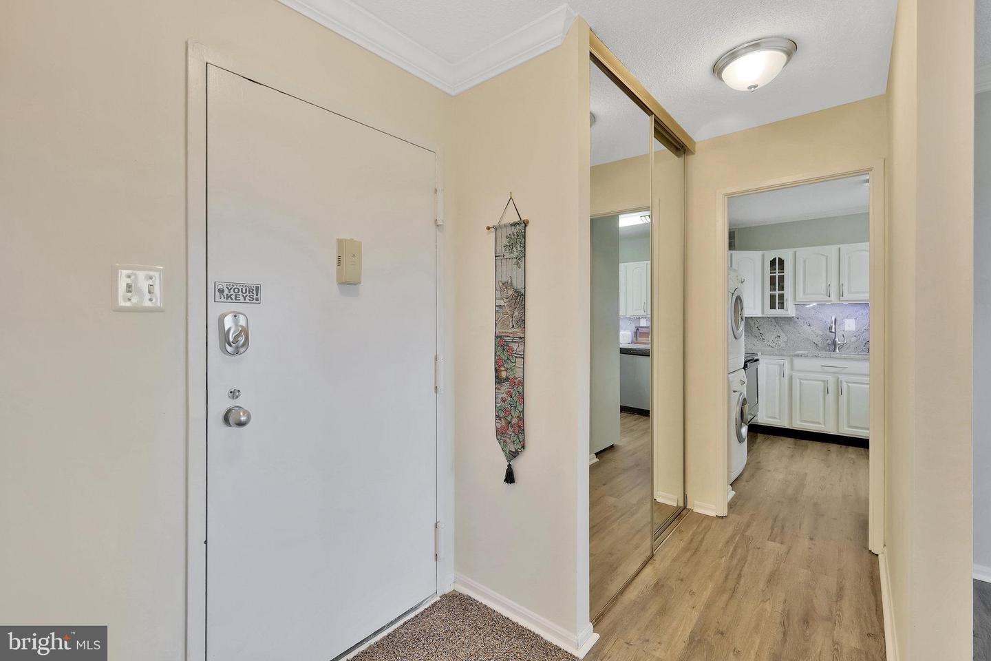 203 Yoakum Pkwy #1721