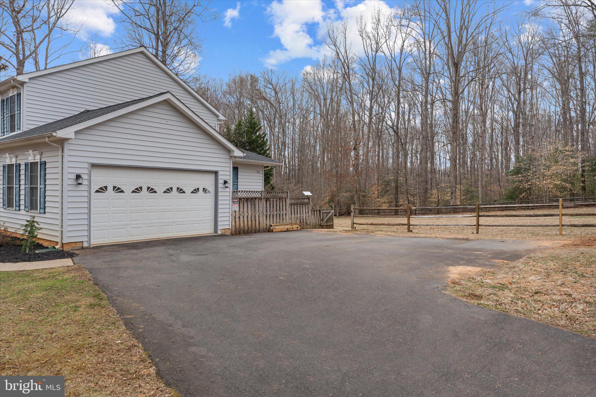 15420 BOB WHITE TRAIL