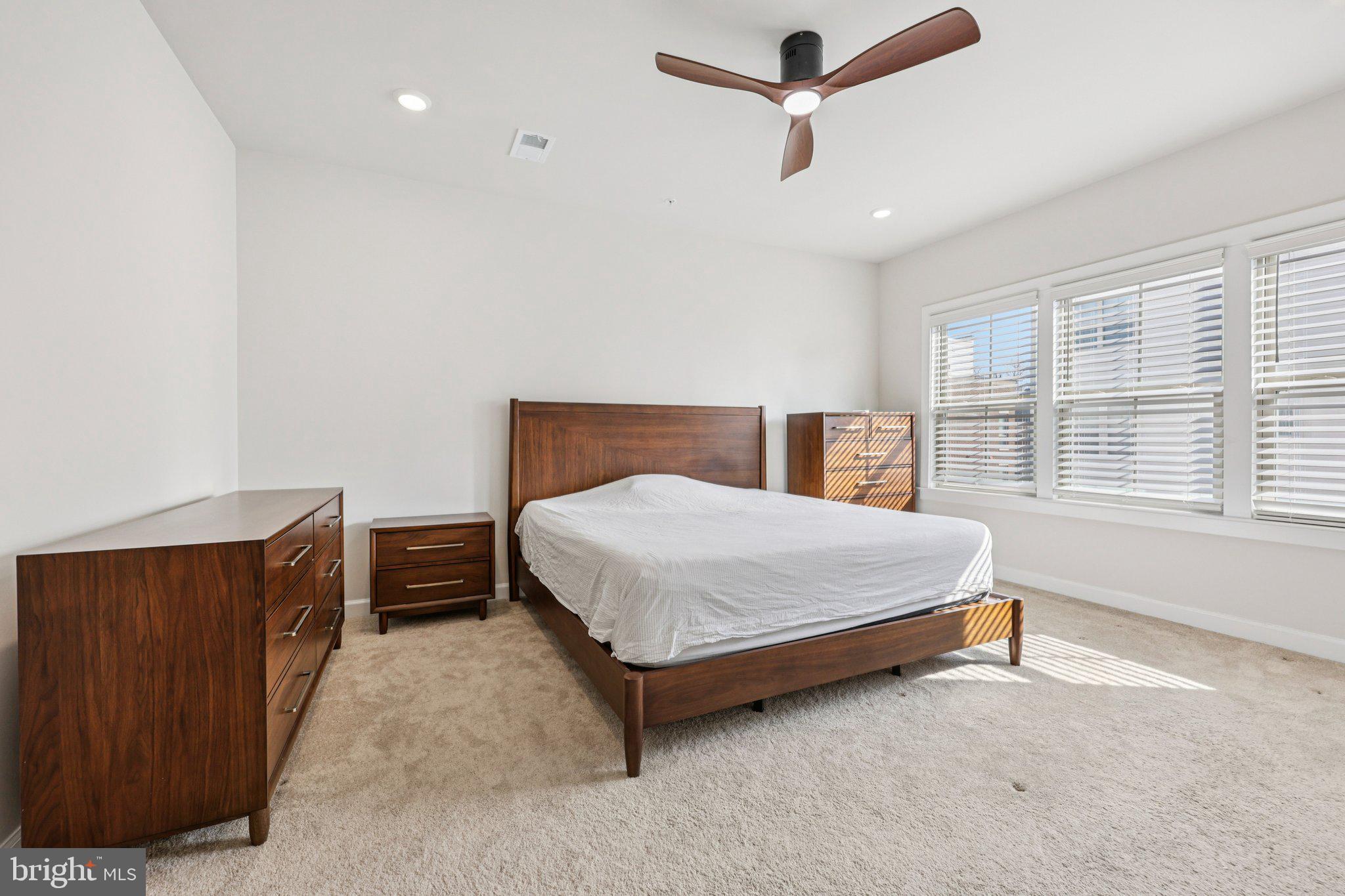 3821 TUSSICA WAY