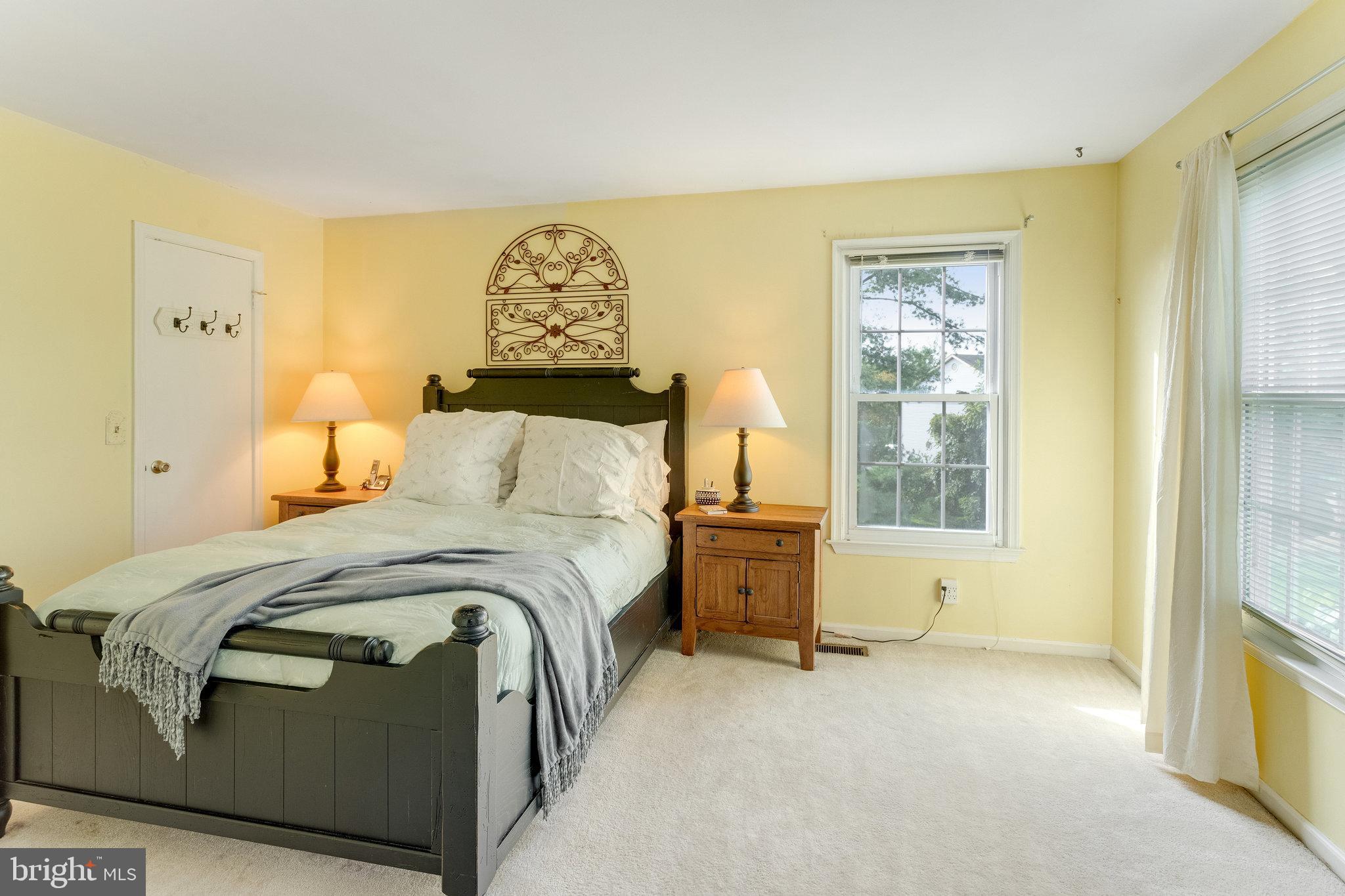 701 Arbor Ct