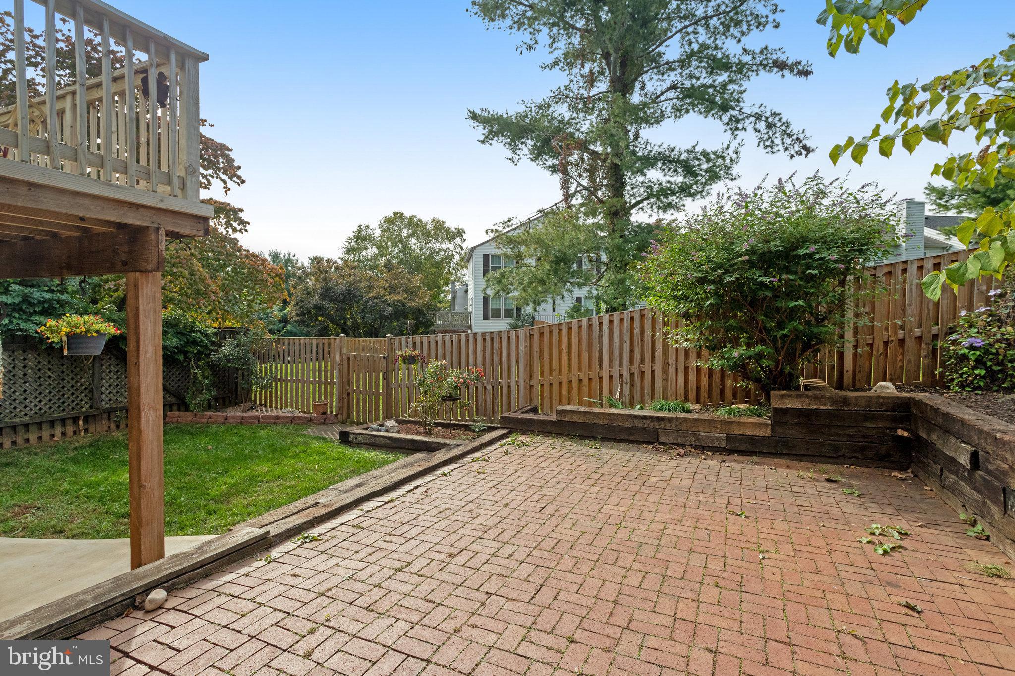 701 Arbor Ct