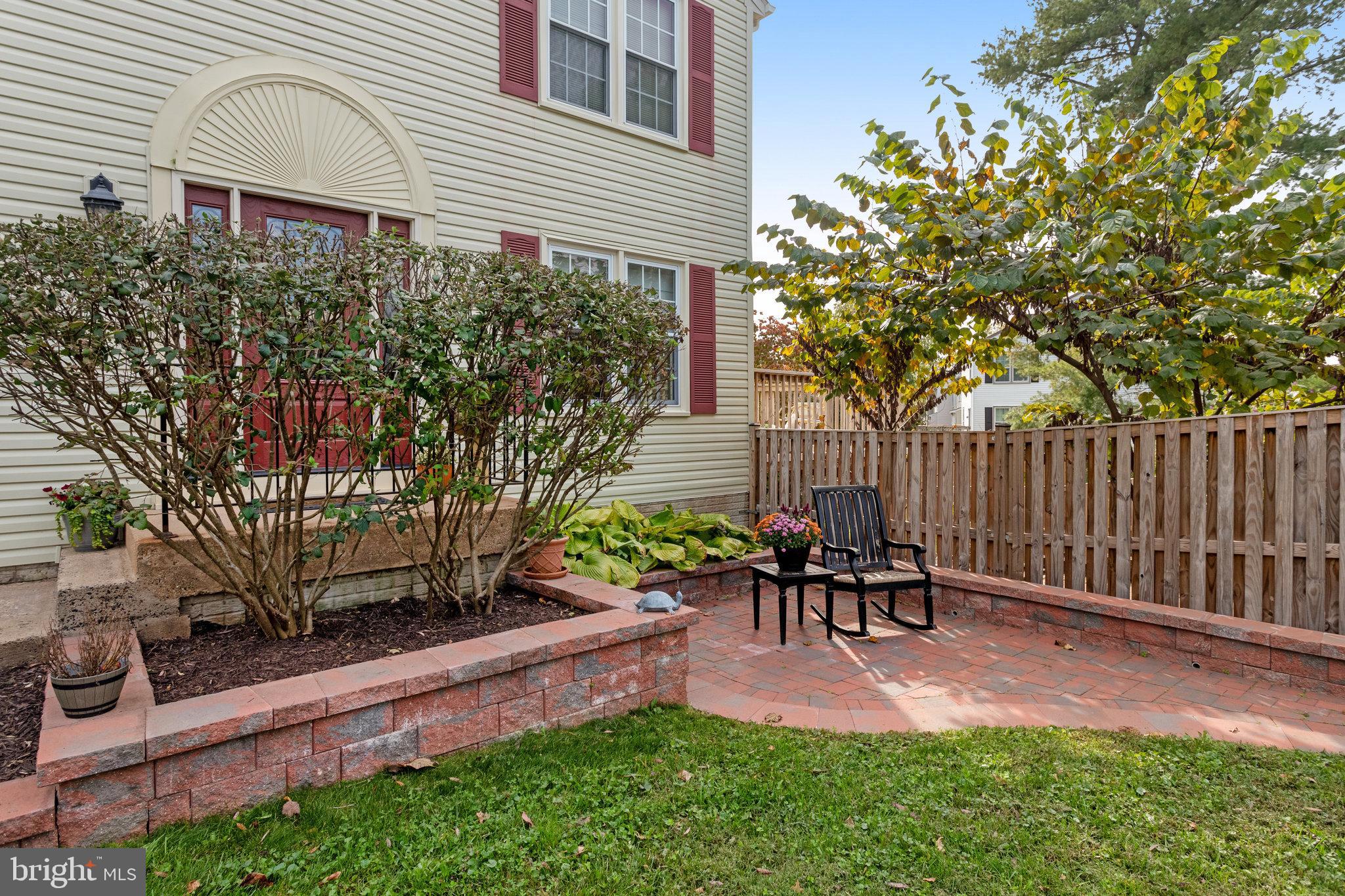 701 Arbor Ct