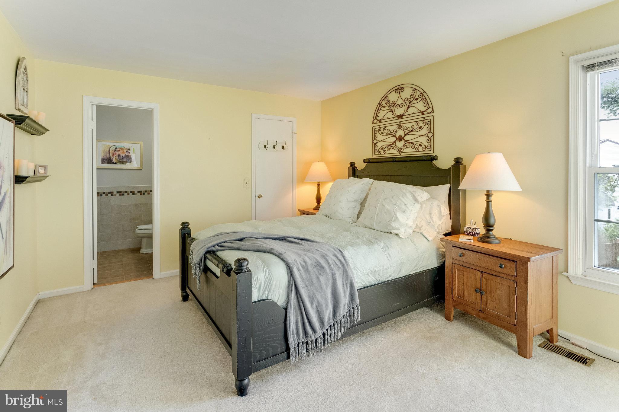 701 Arbor Ct
