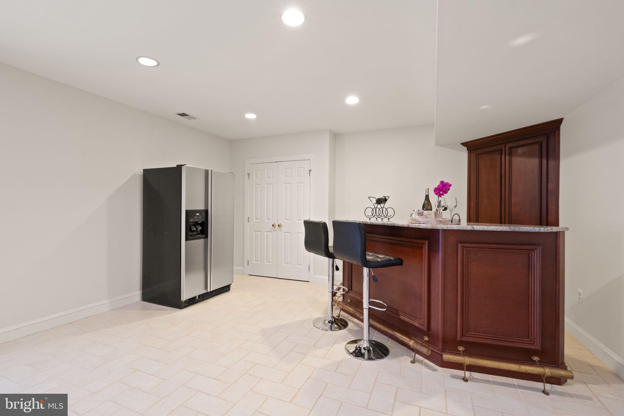 7052 Sundance Dr