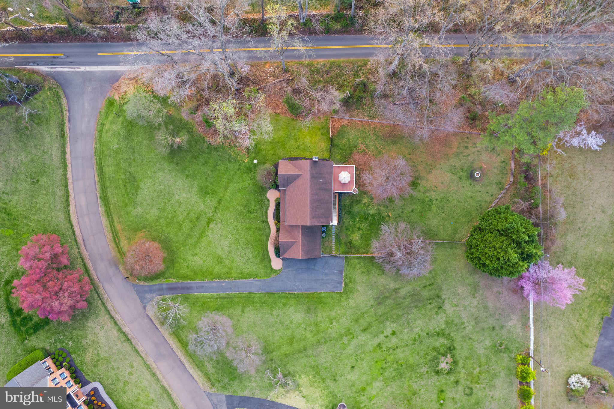 7052 Sundance Dr