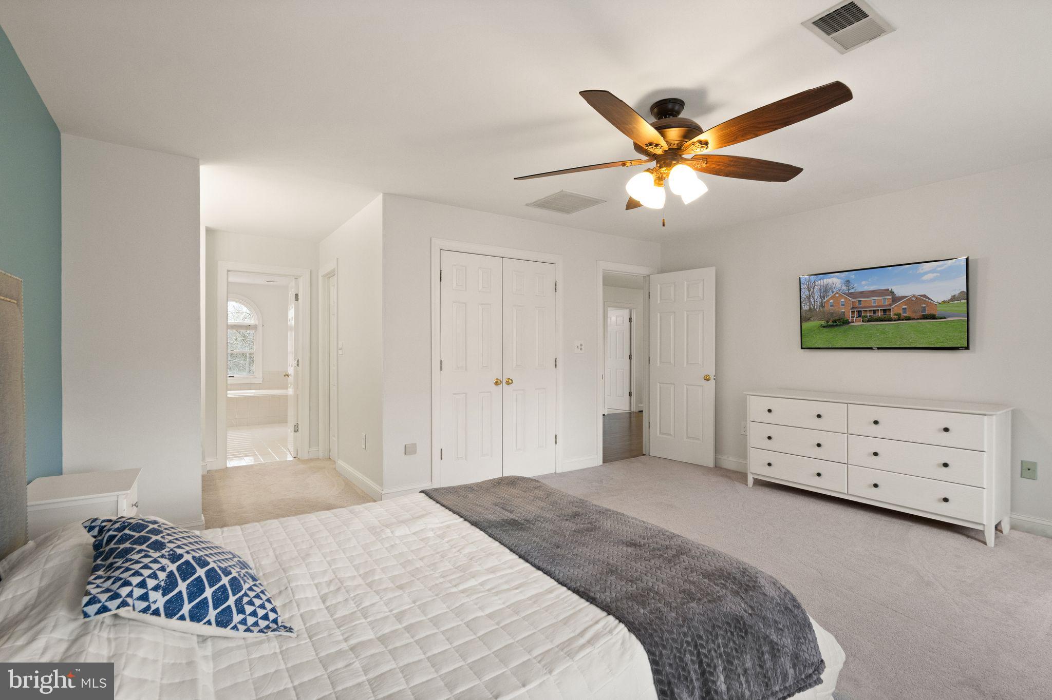 7052 Sundance Dr