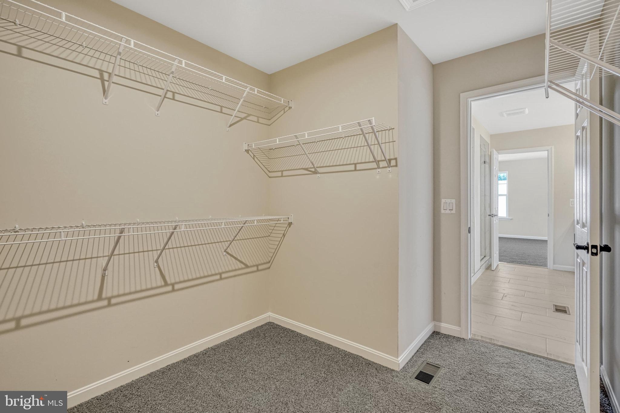 5024 Gray Fox Dr