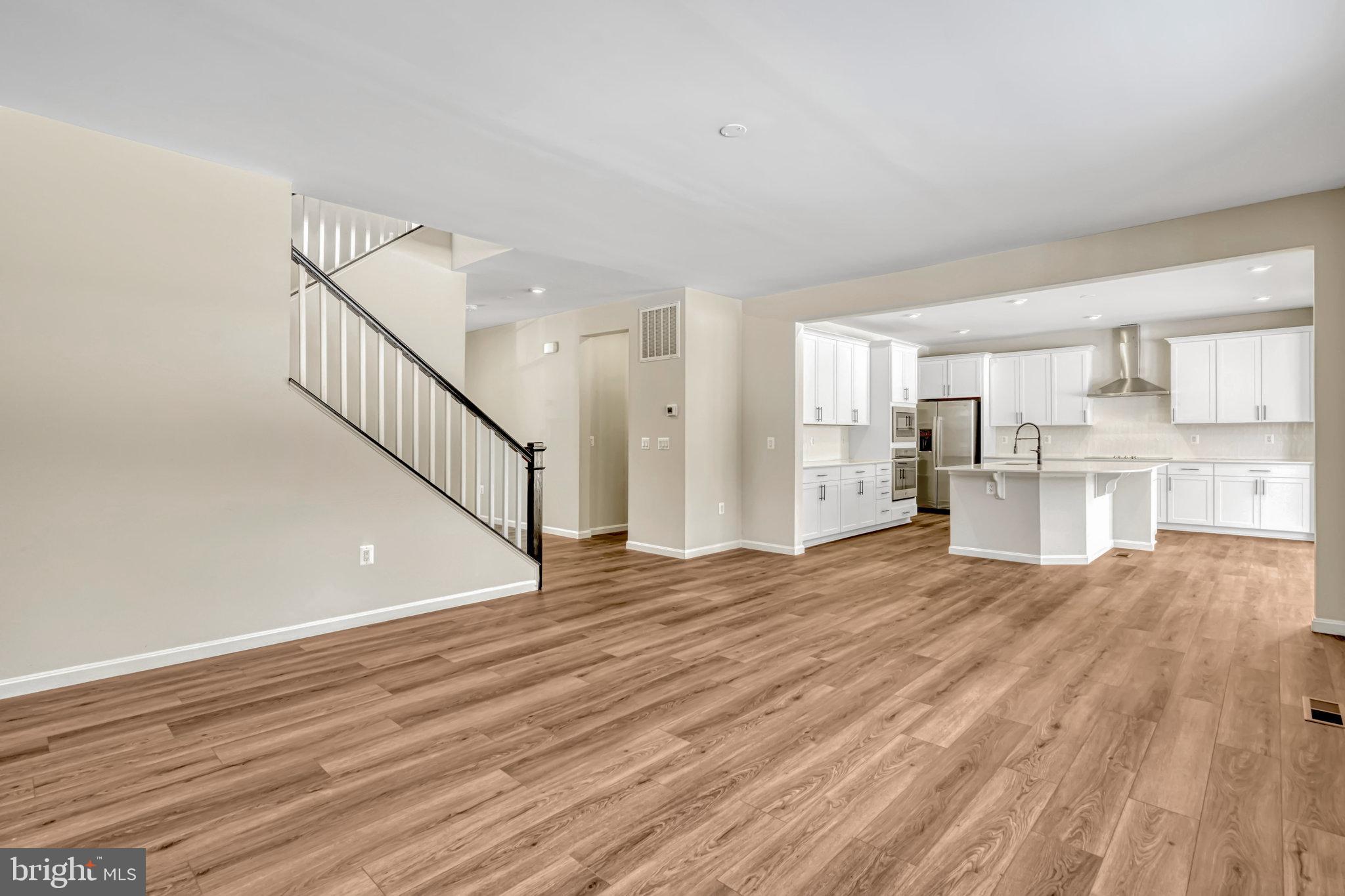 5024 Gray Fox Dr