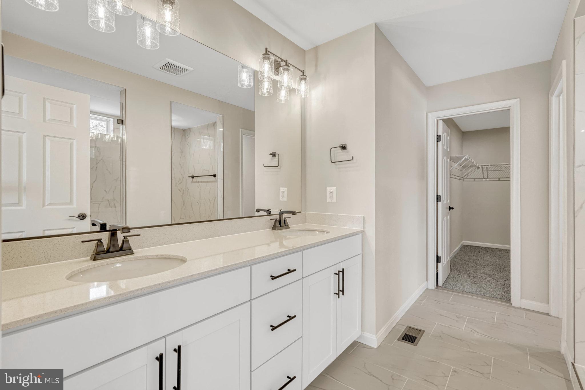 5024 Gray Fox Dr