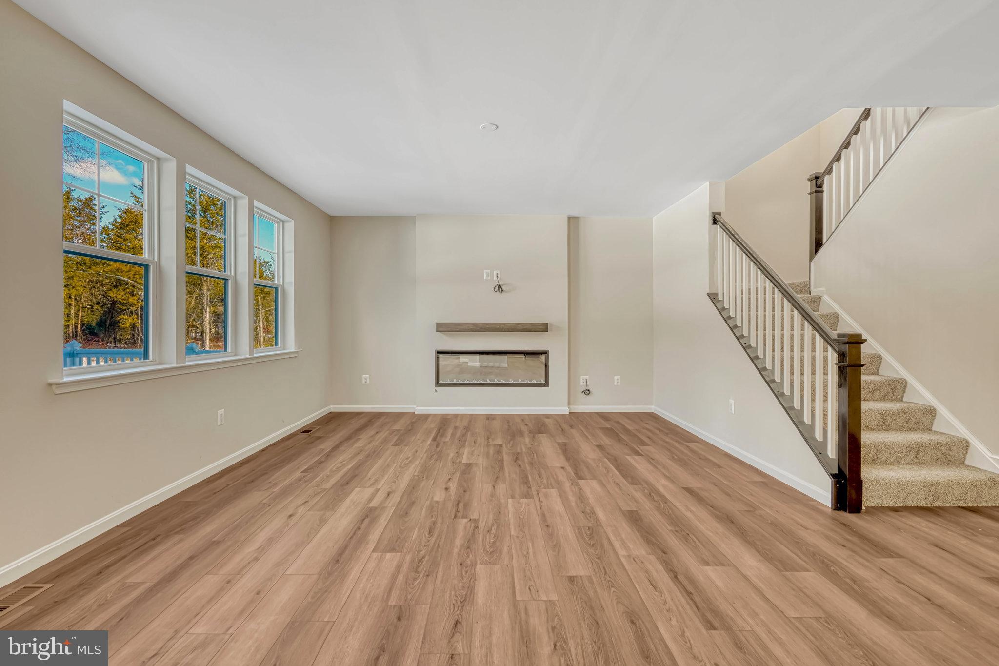 5024 Gray Fox Dr