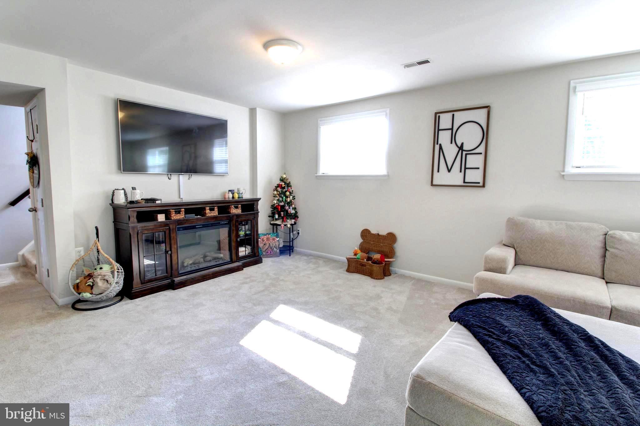 7207 Marr Dr