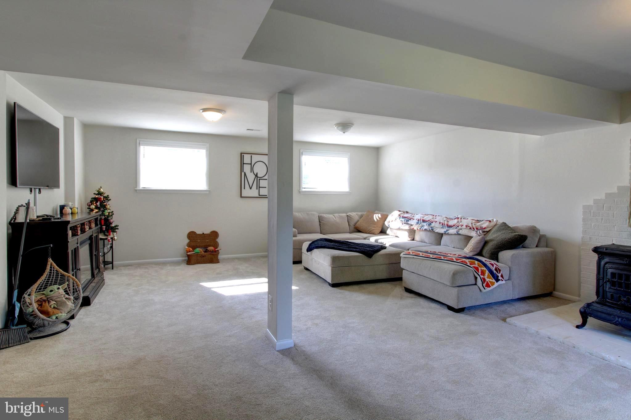 7207 Marr Dr