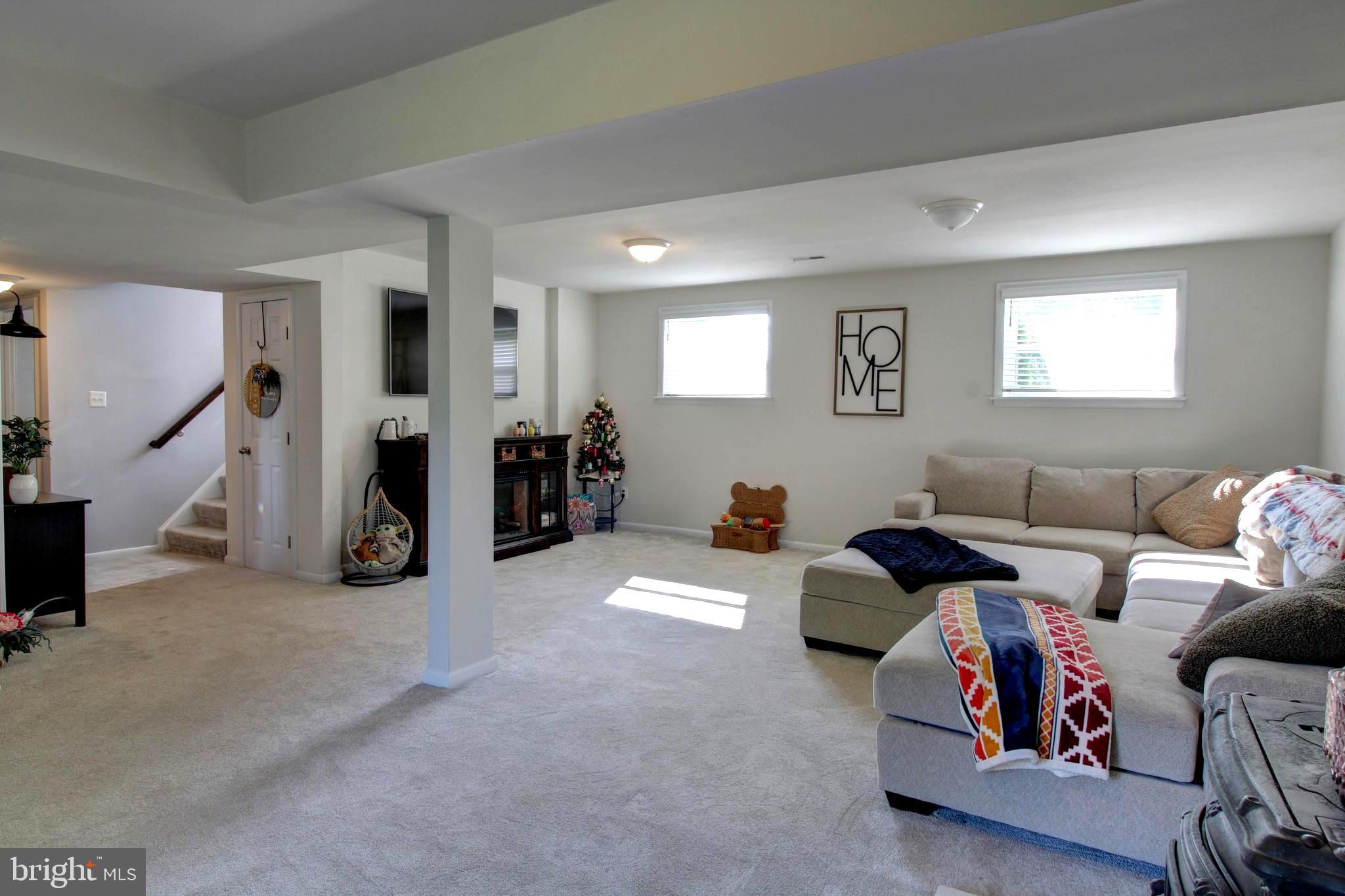 7207 Marr Dr