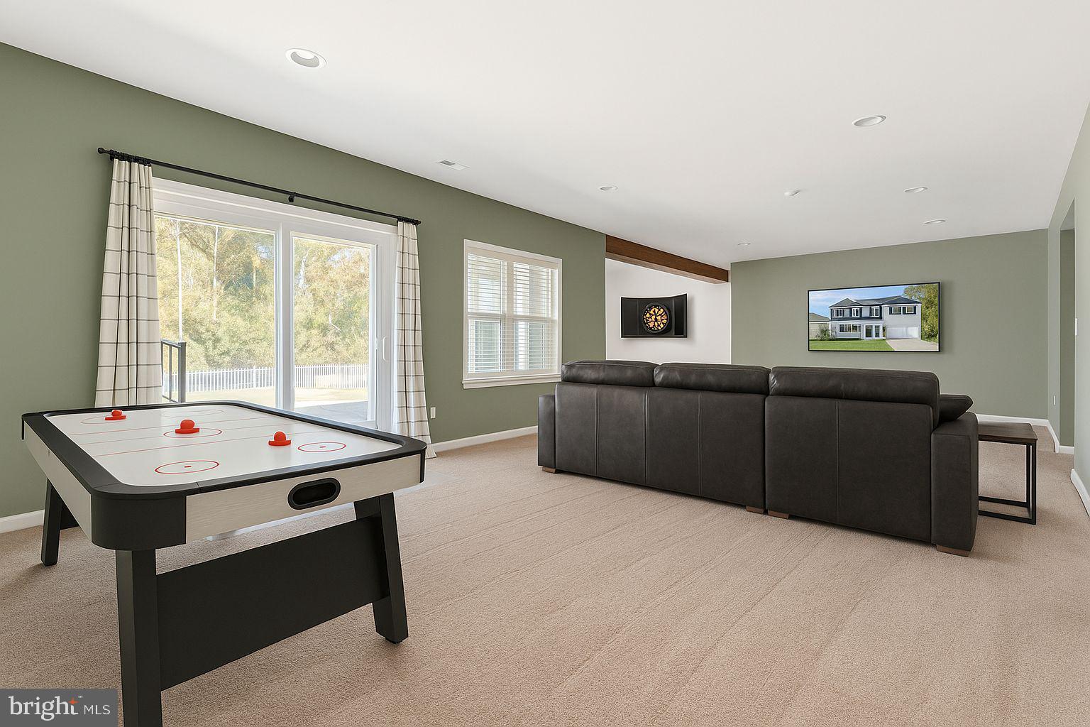 138 JEWEL BOX DRIVE