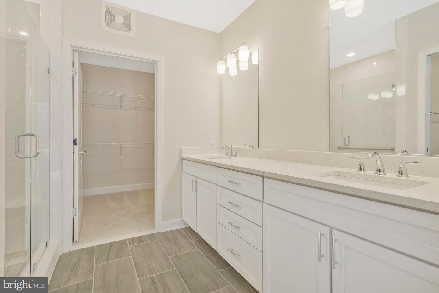 2960 Vaden Dr #2-115
