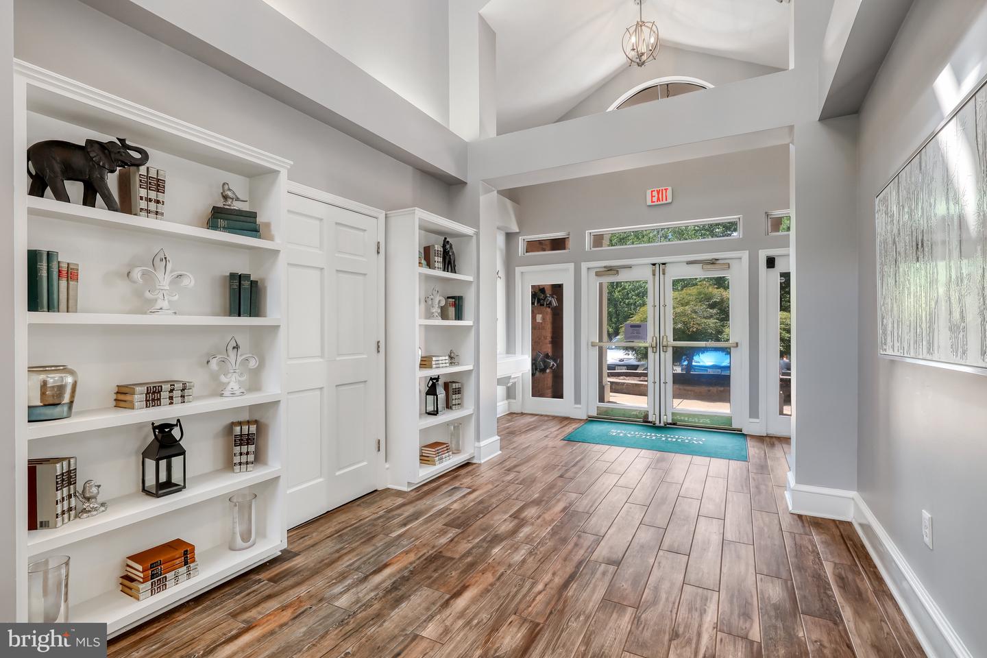 12913 Alton Sq #405