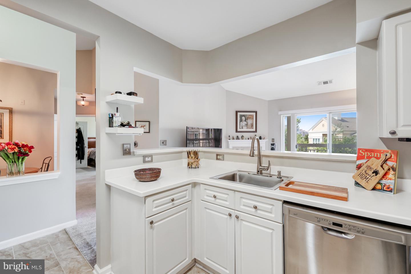 12913 Alton Sq #405