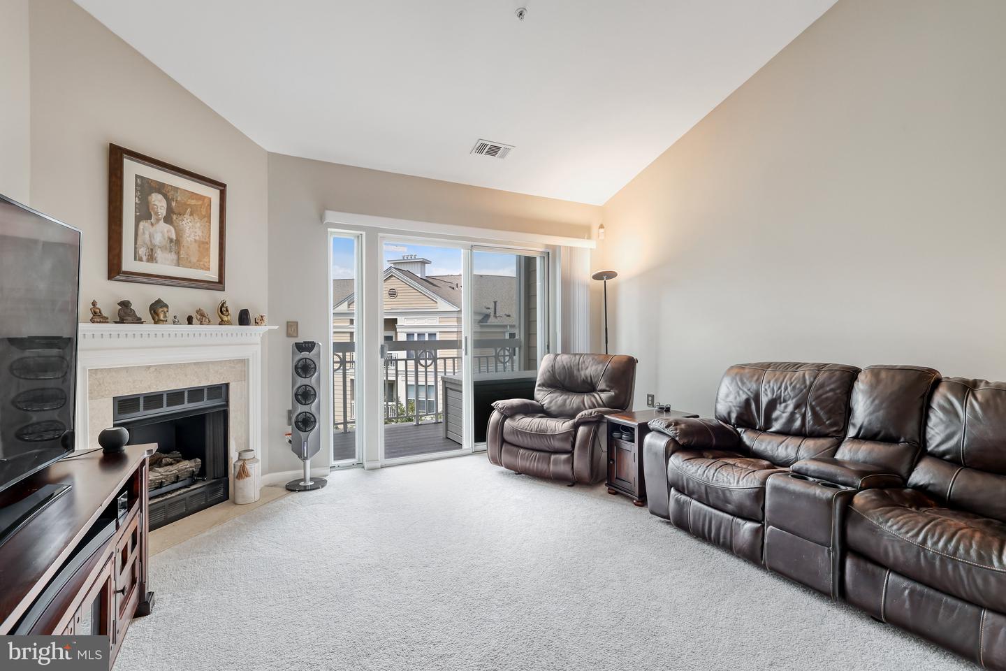 12913 Alton Sq #405