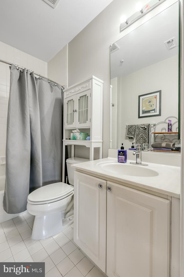 12913 Alton Sq #405