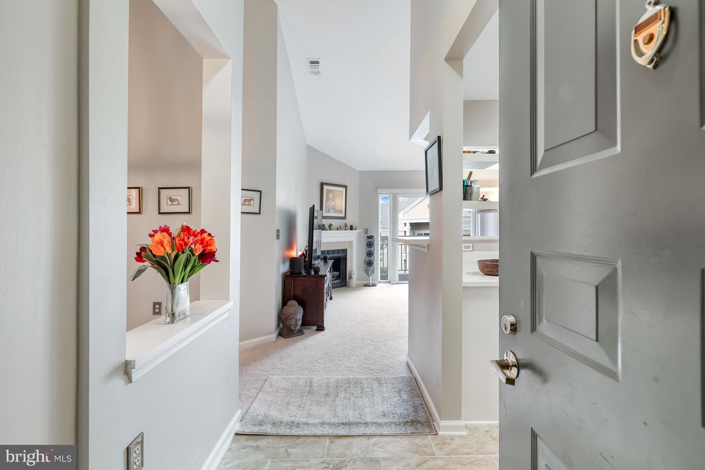 12913 Alton Sq #405